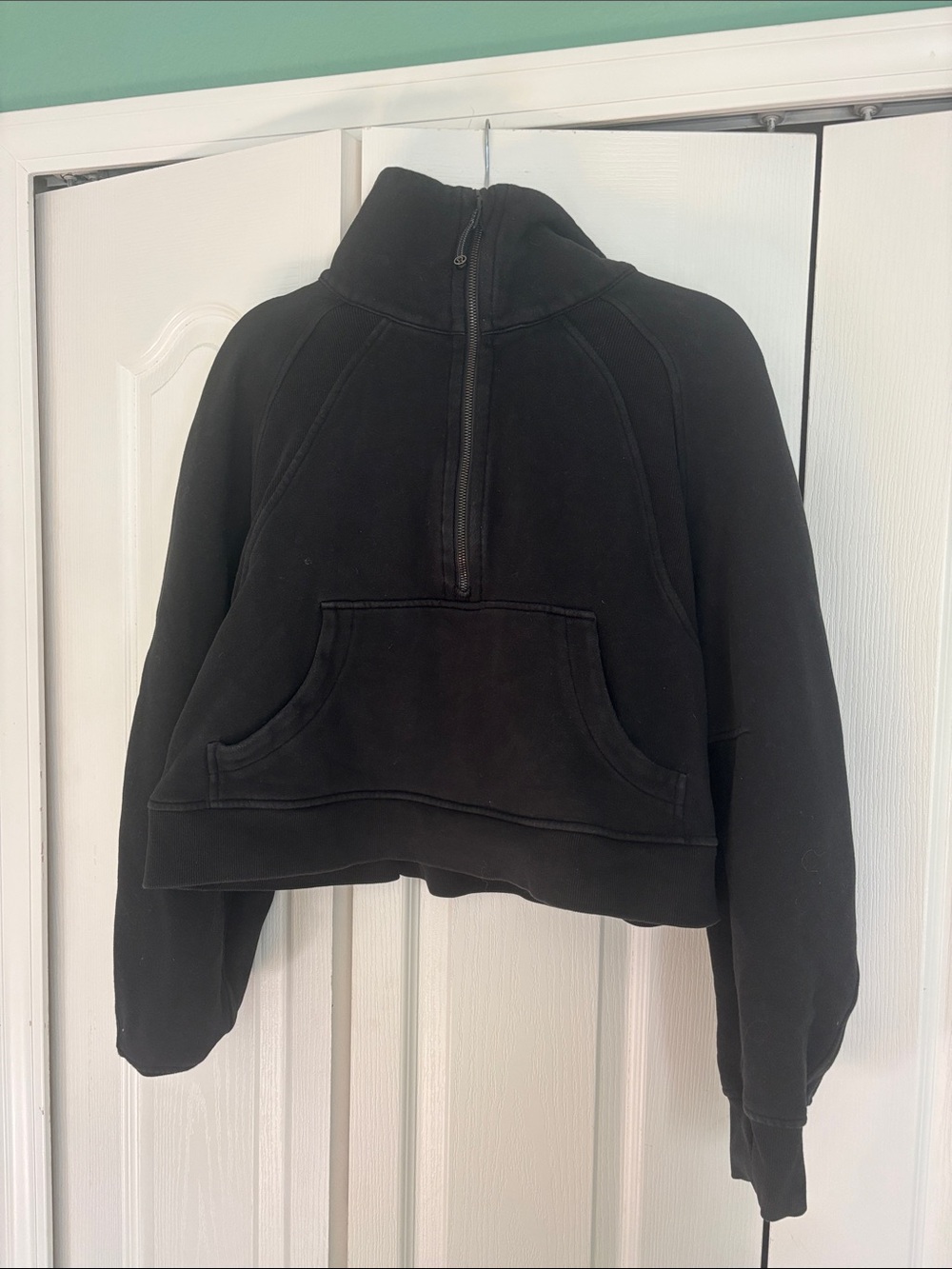 lululemon Black Half-Zip Cropped scuba jacket